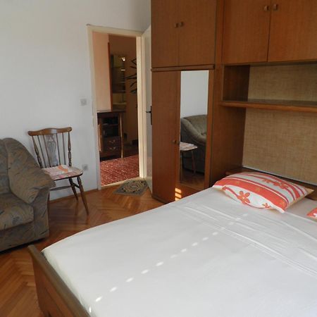 Apartments Holiday Lumbarda Exterior foto