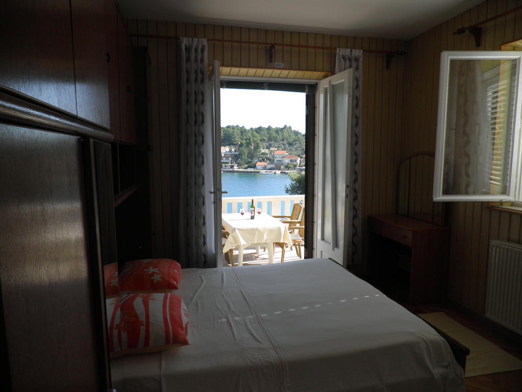 Apartments Holiday Lumbarda Quarto foto